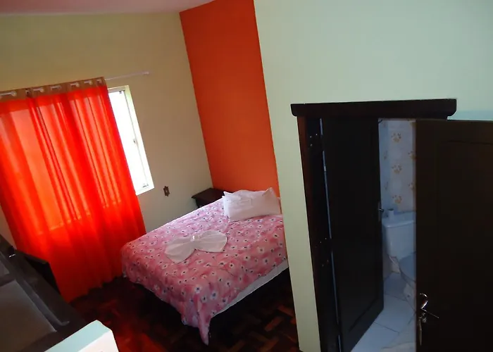 Iria\'S Hotel